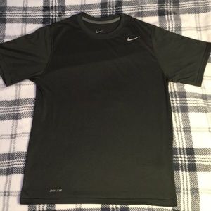 [Grey Nike Dri-Fit T-shirt]